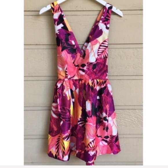 NWT Romeo & Juliet Couture Pink Backless Dress - Picture 3 of 8